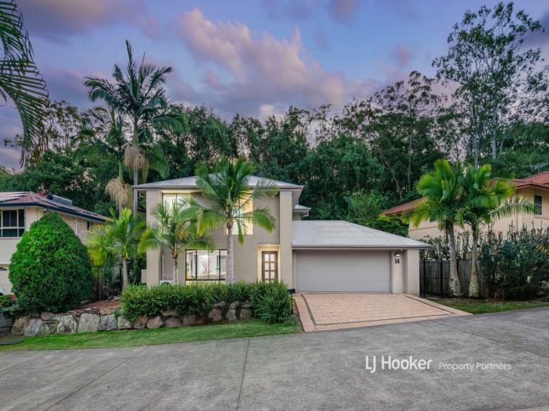 19 Aaron Place, Indooroopilly QLD 4068