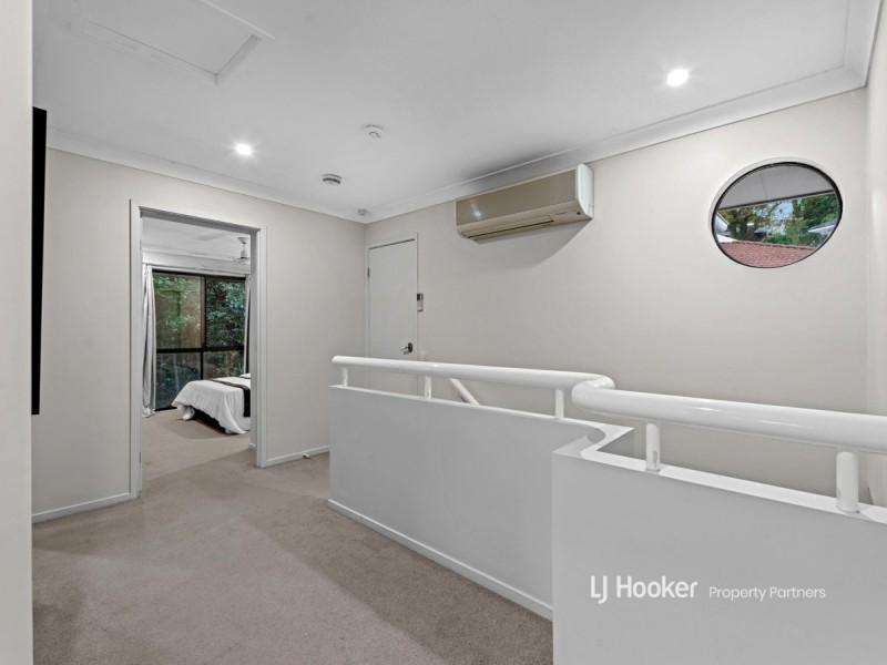 19 Aaron Place, Indooroopilly QLD 4068