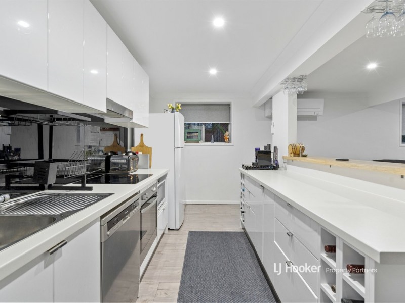8 Shirland Street, Macgregor QLD 4109