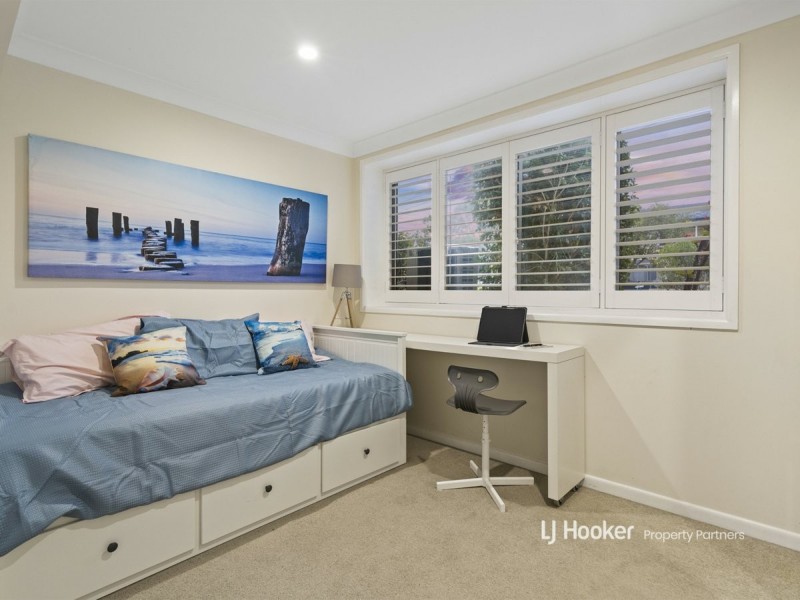 8 Shirland Street, Macgregor QLD 4109