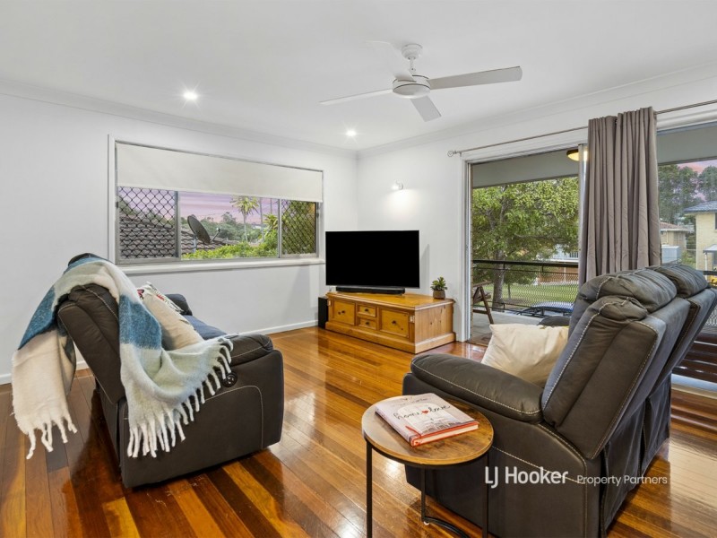 8 Shirland Street, Macgregor QLD 4109