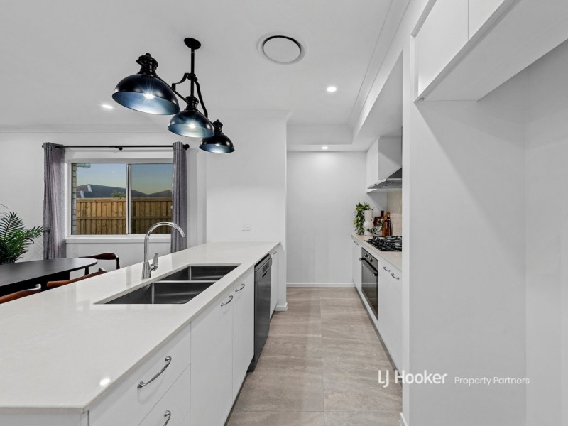 20 Cypress Street, Park Ridge QLD 4125