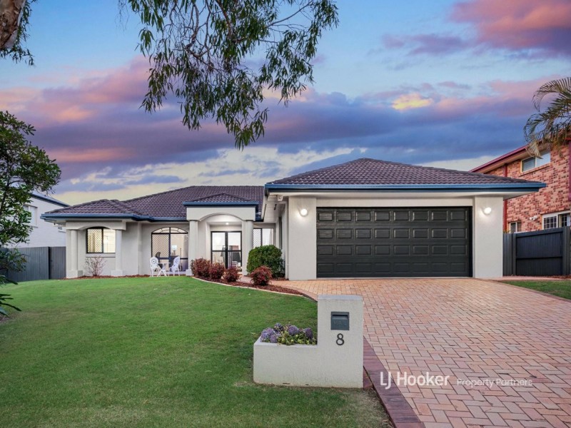 8 Coventry Place, Wishart QLD 4122