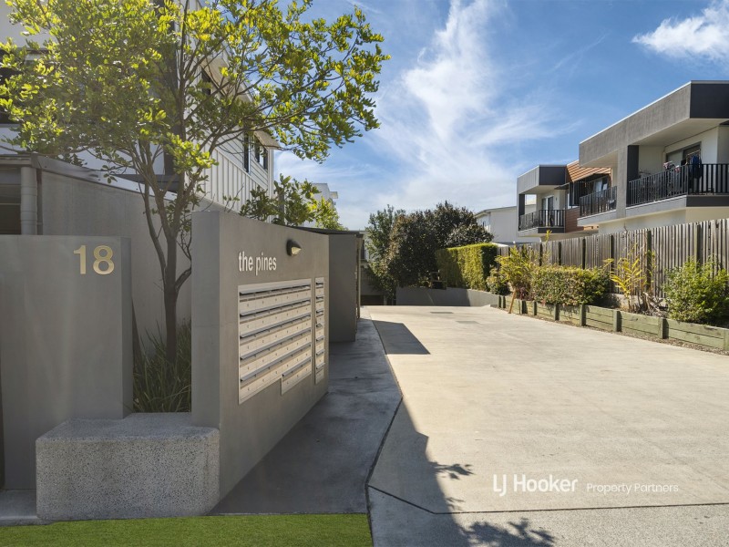 2204/18 Comer Street, Coopers Plains QLD 4108