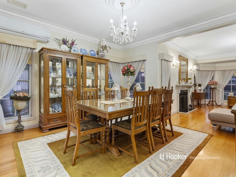 12 Reagan Place, Stretton QLD 4116