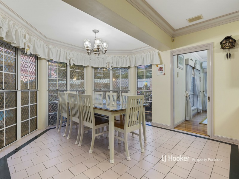 12 Reagan Place, Stretton QLD 4116