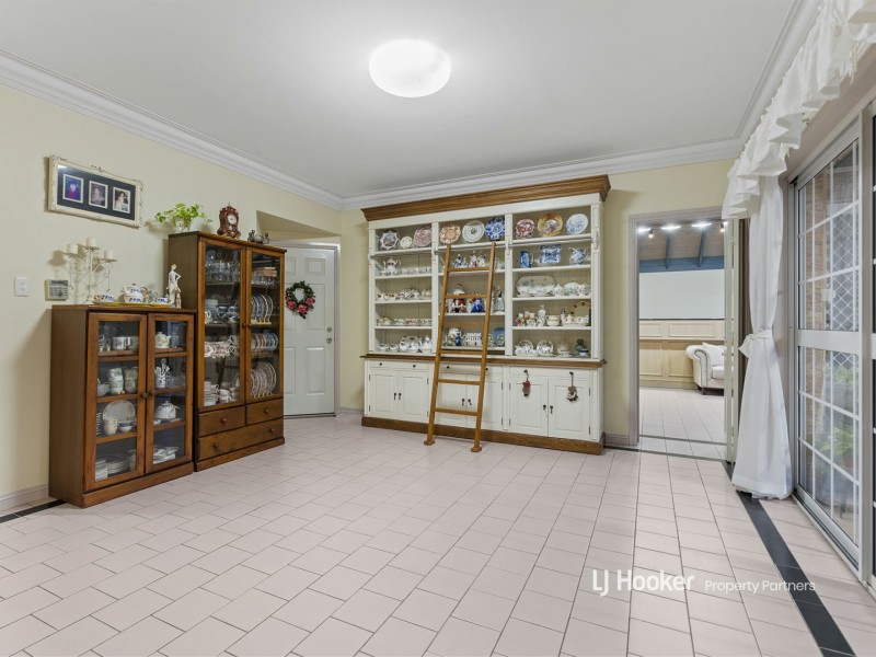 12 Reagan Place, Stretton QLD 4116