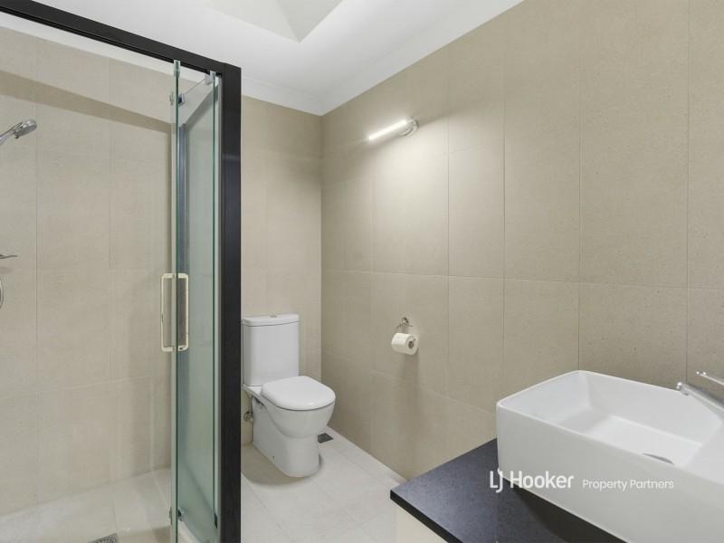 12 Reagan Place, Stretton QLD 4116