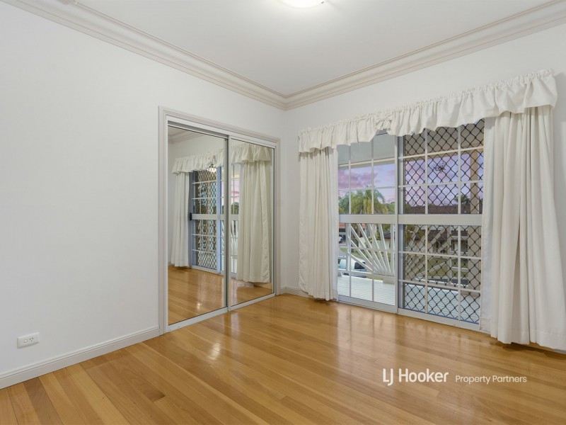 12 Reagan Place, Stretton QLD 4116