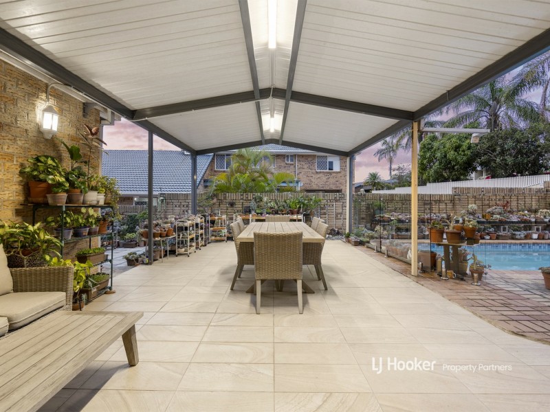 12 Reagan Place, Stretton QLD 4116