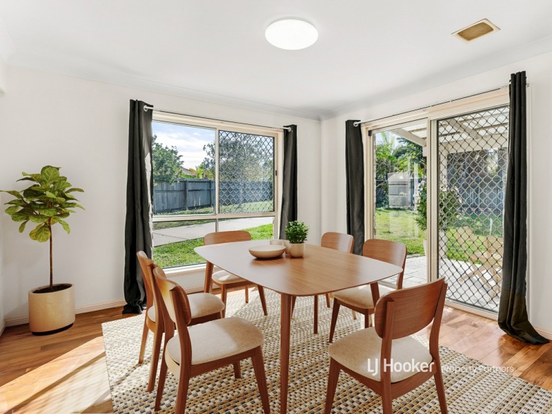 15 Chestnut Place, Calamvale QLD 4116