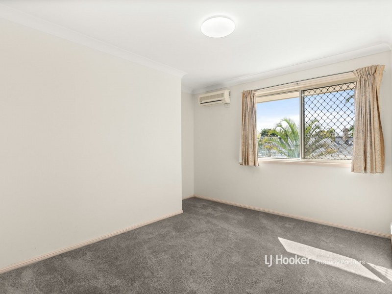 15 Chestnut Place, Calamvale QLD 4116