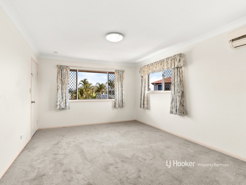15 Chestnut Place, Calamvale QLD 4116