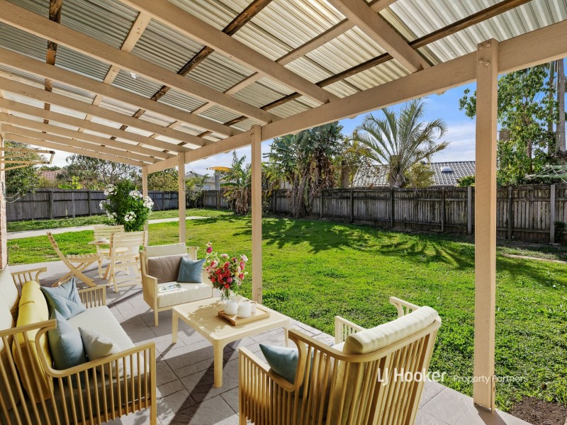 15 Chestnut Place, Calamvale QLD 4116