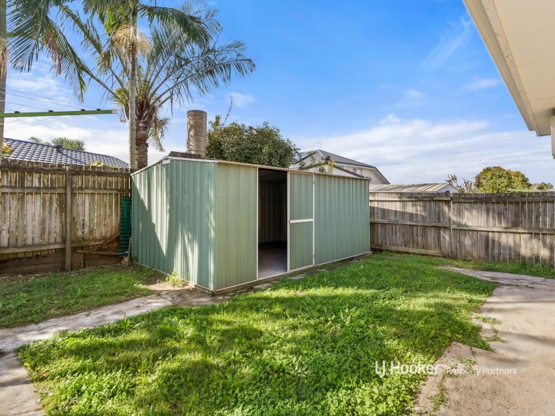 15 Chestnut Place, Calamvale QLD 4116