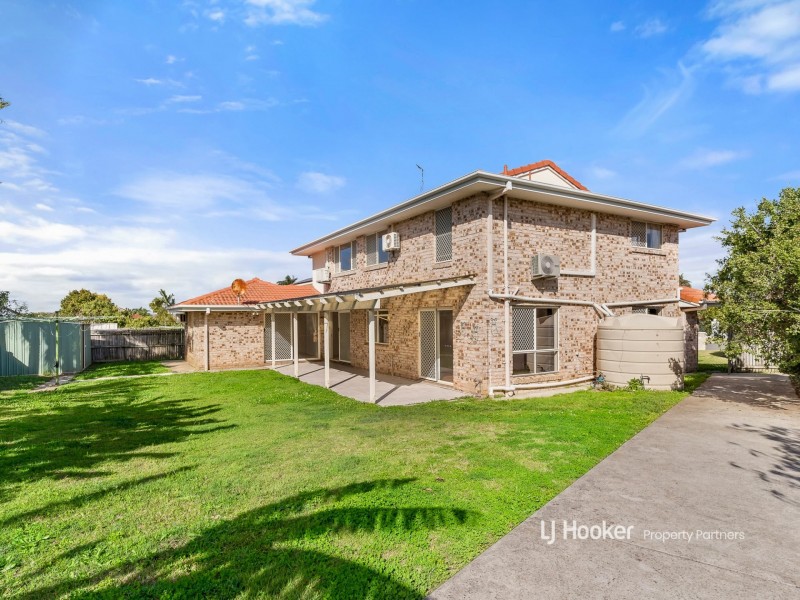 15 Chestnut Place, Calamvale QLD 4116