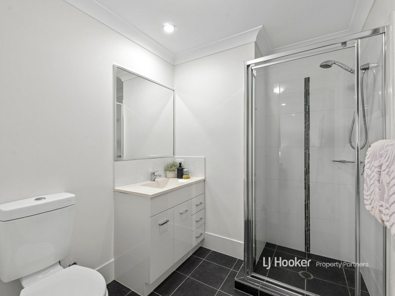 18/422 Benhiam Street, Calamvale QLD 4116