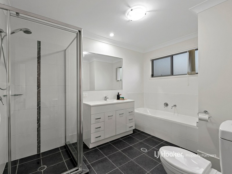 18/422 Benhiam Street, Calamvale QLD 4116