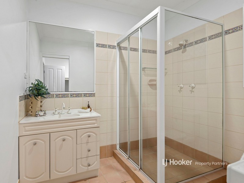 12 Cottonwood Crescent, Calamvale QLD 4116