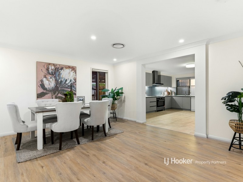 5 Caravonica Court, Calamvale QLD 4116