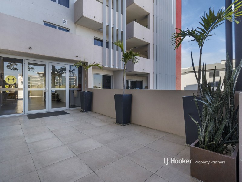8/2242 Logan Road, Upper Mount Gravatt QLD 4122