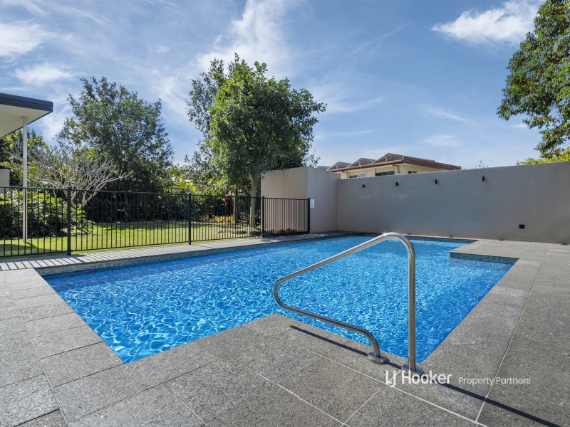 8/2242 Logan Road, Upper Mount Gravatt QLD 4122