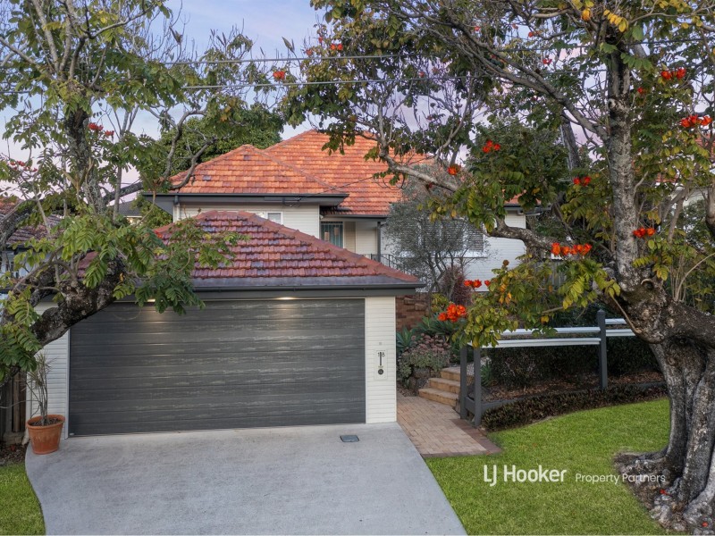 18 Weal Avenue, Tarragindi QLD 4121