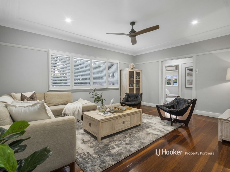 18 Weal Avenue, Tarragindi QLD 4121