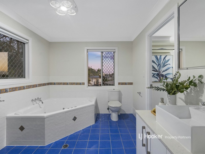 9 Melinda Court, Springwood QLD 4127