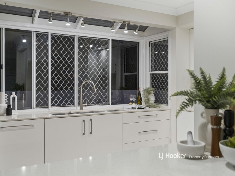 9 Melinda Court, Springwood QLD 4127