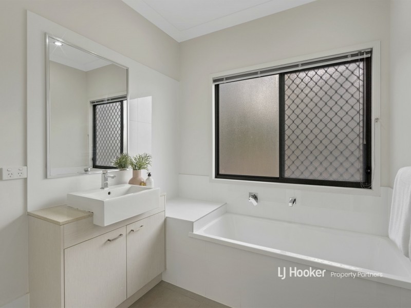 15 Greenpark Street, Runcorn QLD 4113