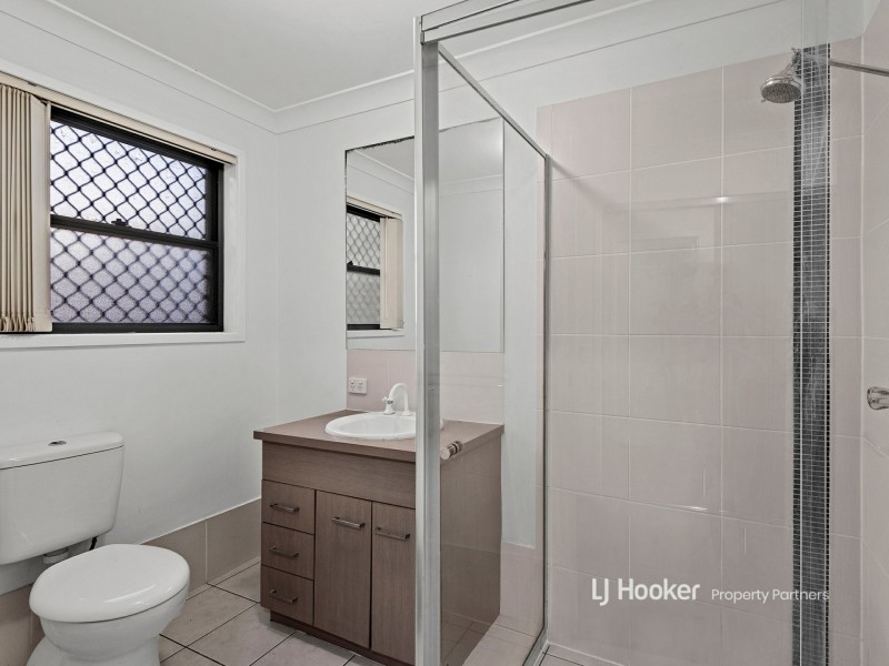 25 Mapelton Circuit, Parkinson QLD 4115