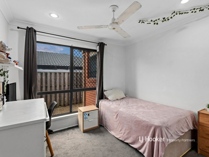 25 Mapelton Circuit, Parkinson QLD 4115