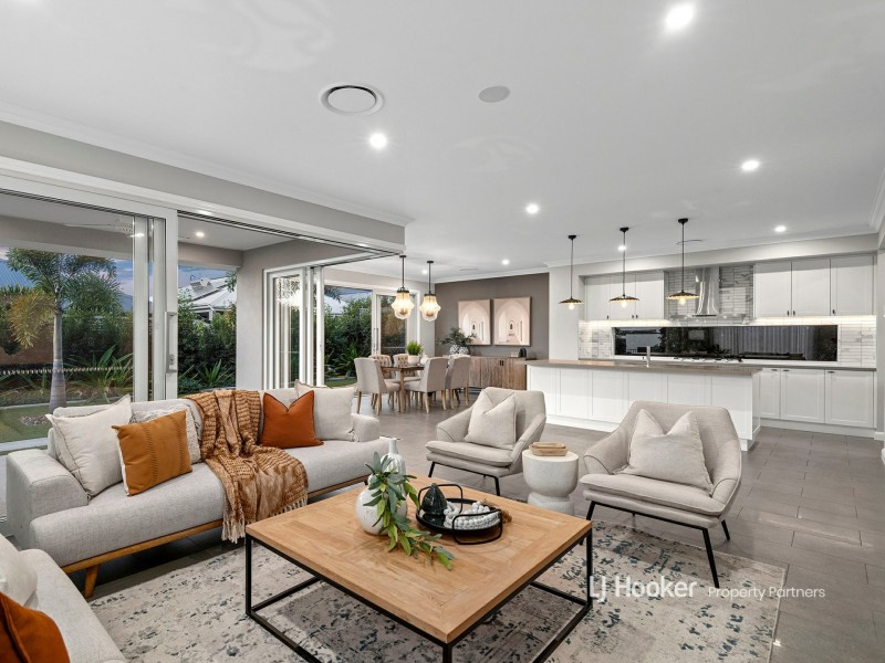 6 Cypress Street, Park Ridge QLD 4125