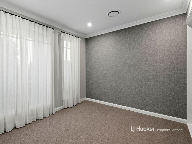 6 Cypress Street, Park Ridge QLD 4125