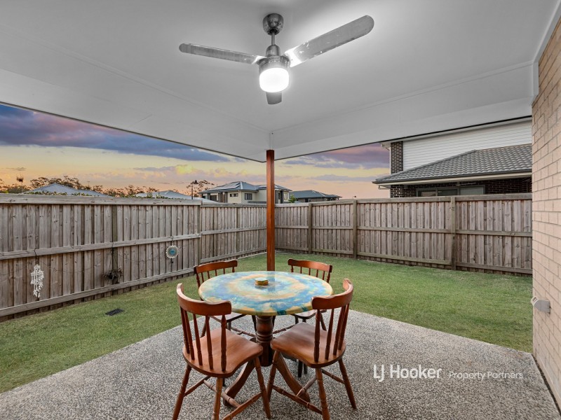 52 Macadamia Circuit, Park Ridge QLD 4125