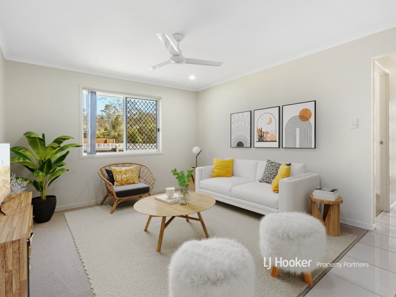 8 Sabine Circuit, Holmview QLD 4207