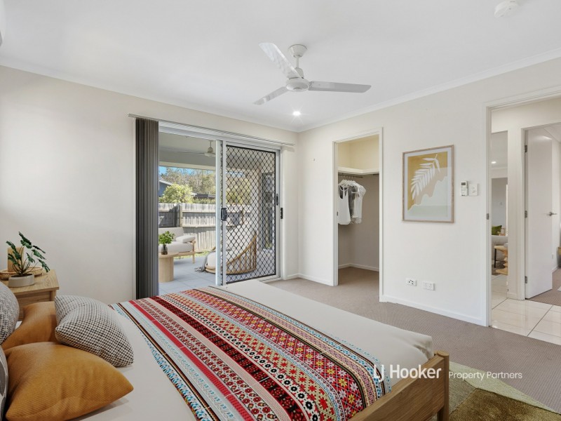 8 Sabine Circuit, Holmview QLD 4207