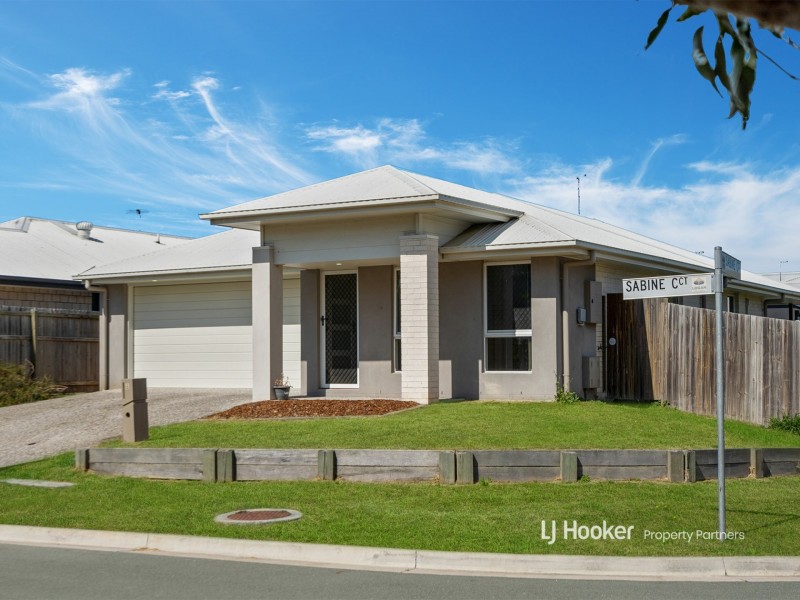 8 Sabine Circuit, Holmview QLD 4207
