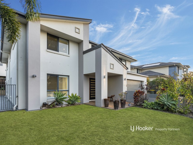 9 McGarry Street, Eight Mile Plains QLD 4113