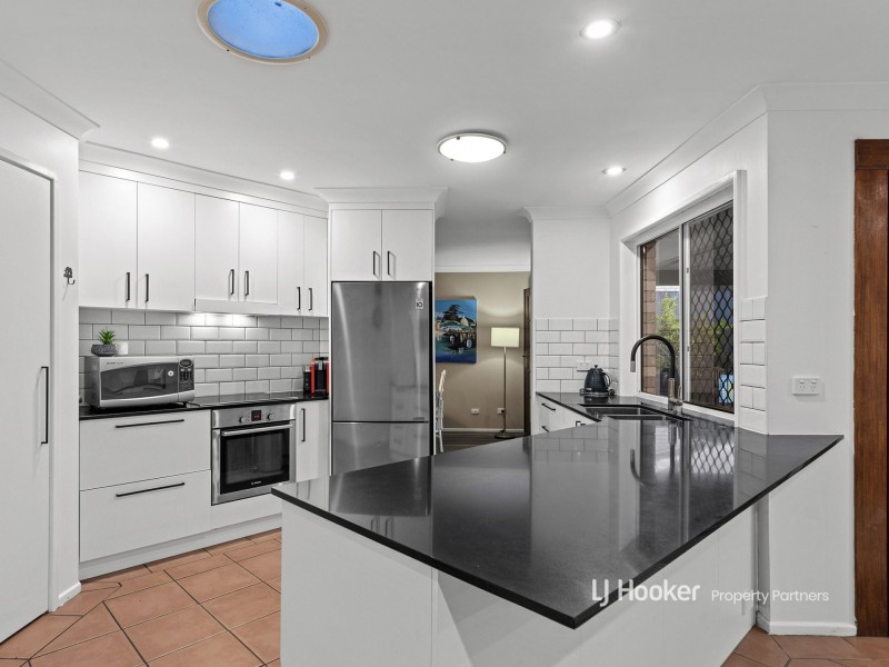 14 Golden Avenue, Calamvale QLD 4116