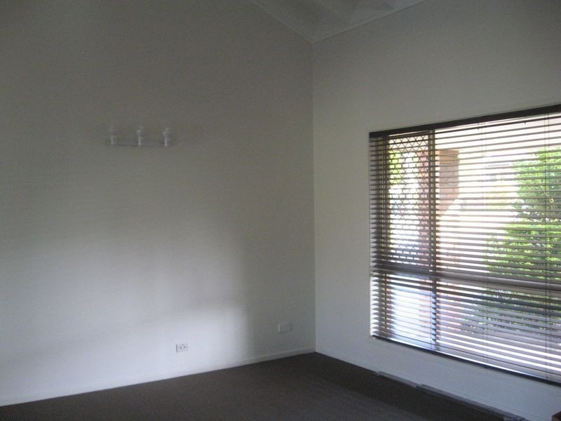 68 Greenwood Street, Wishart QLD 4122