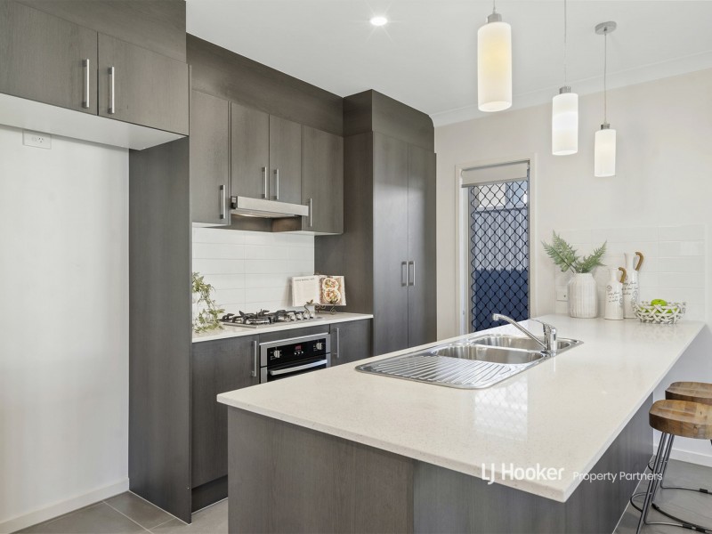 15 Noble Street, Pallara QLD 4110