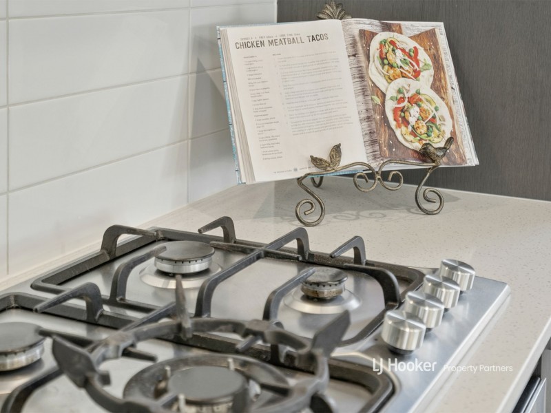 15 Noble Street, Pallara QLD 4110