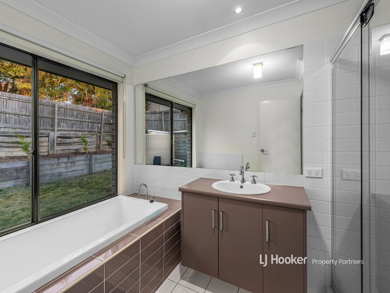 66 Craig Street, Wishart QLD 4122