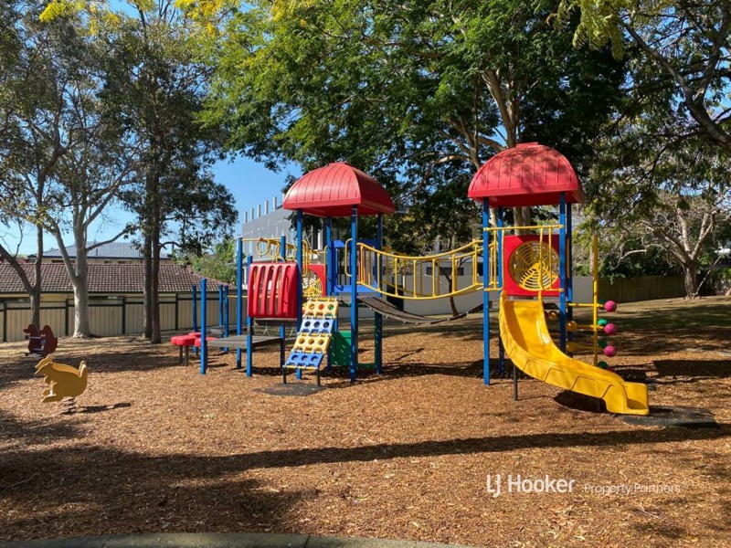 12 Pumice Street, Eight Mile Plains QLD 4113