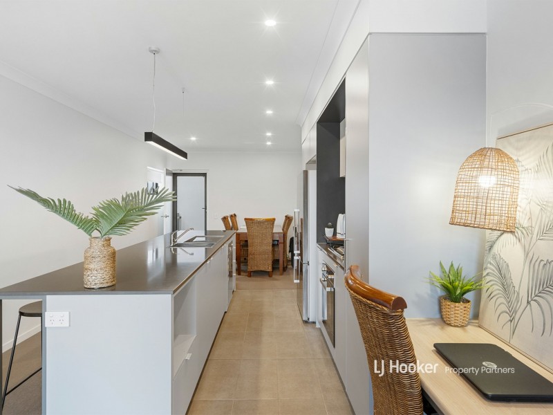 1304/18 Comer Street, Coopers Plains QLD 4108