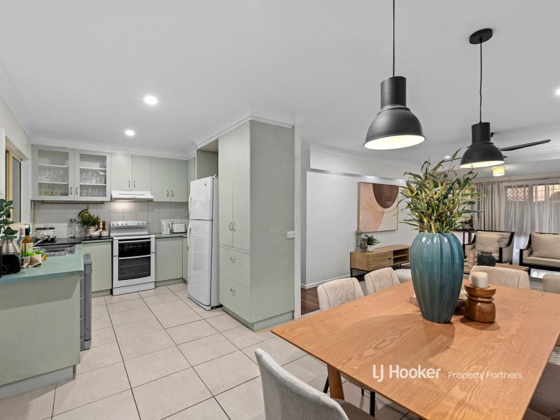 82 Bradman Street, Sunnybank Hills QLD 4109