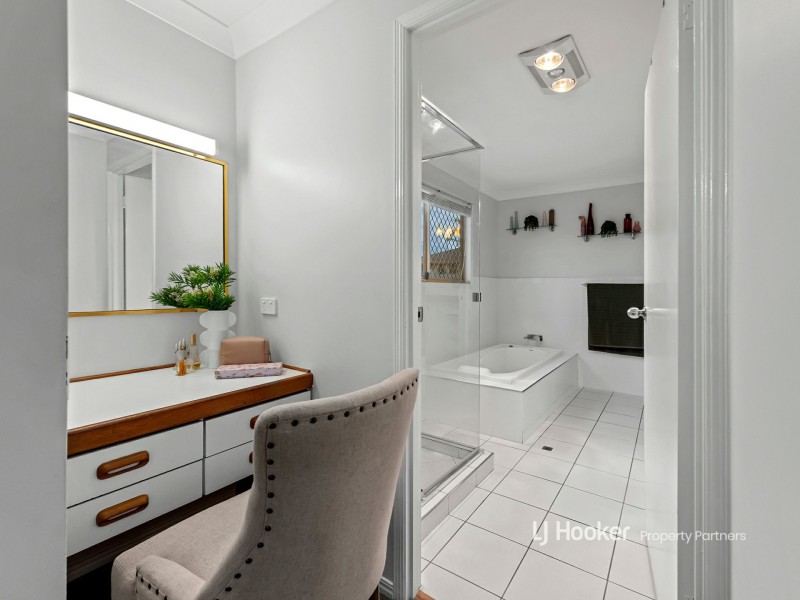 38 Panama Street, Wishart QLD 4122