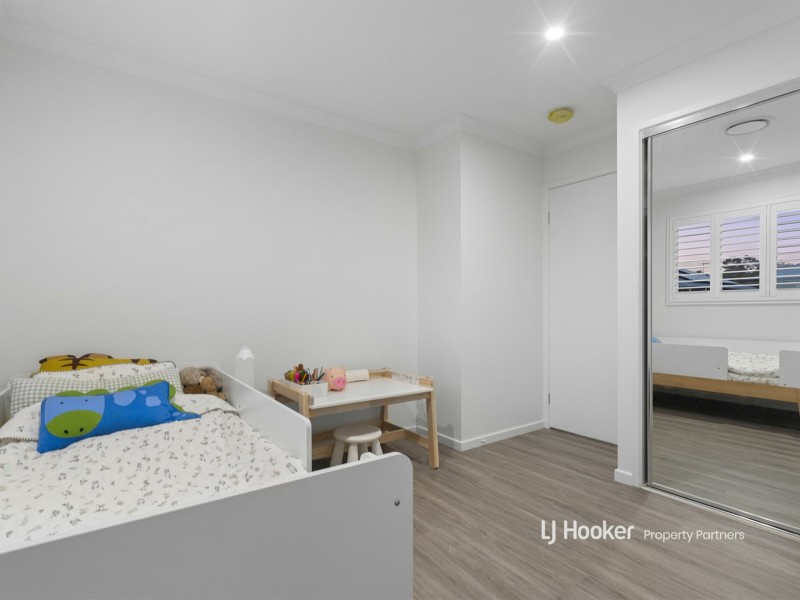 8 Bassin Street, Pallara QLD 4110